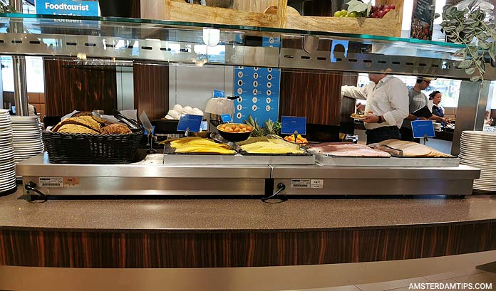 KLM Crown Lounge 25 buffet cold cuts