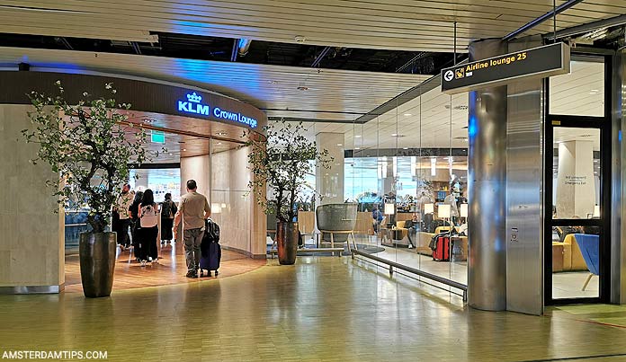 klm crown lounge 25 entrance