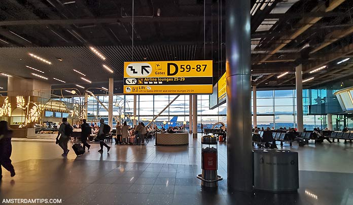 schiphol airport lounge 25-29 sign