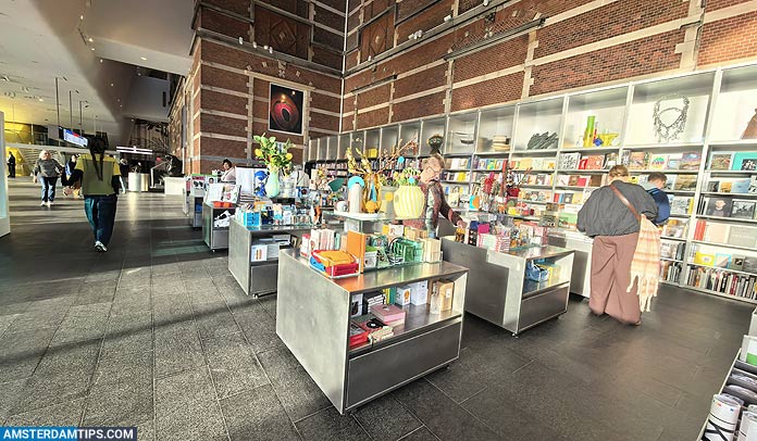 stedelijk amsterdam - museum shop