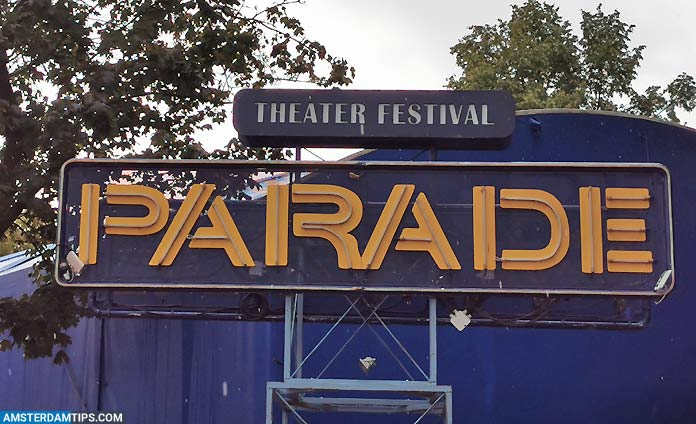 de parade theatre festival