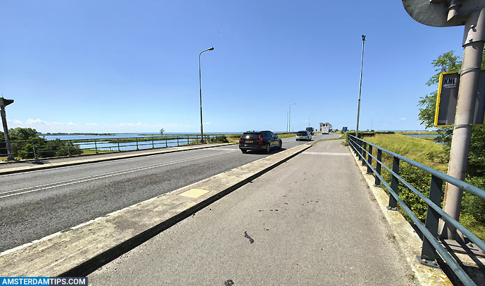 Houtribsluisbrug in Lelystad