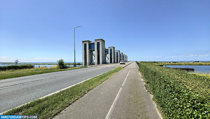 Houtribsluisbrug in Lelystad