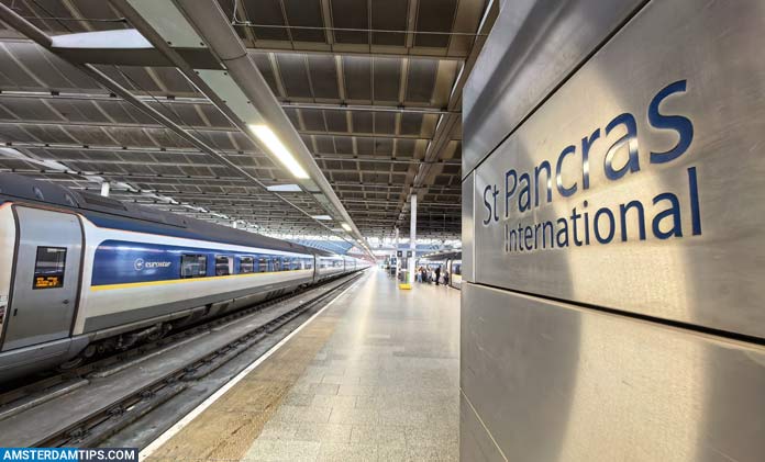 eurostar train at st pancras international