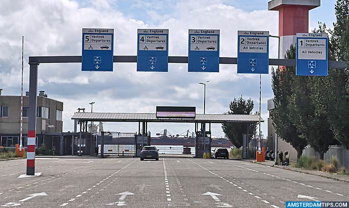 Stena Line Hoek van Holland - car check-in terminal