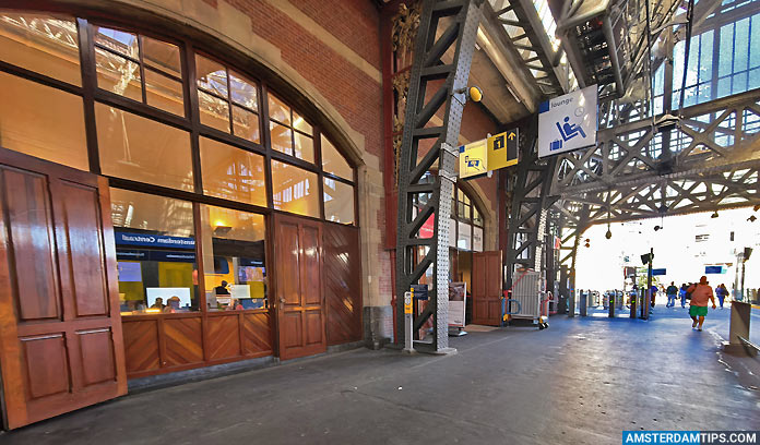 ns international lounge amsterdam - entrance at platform 2a