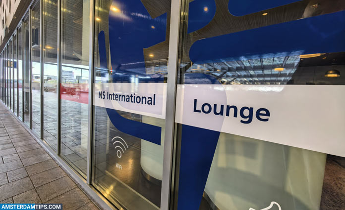 ns international lounge sign
